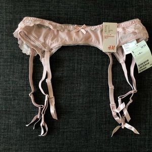 Pinkish beige Garter belt